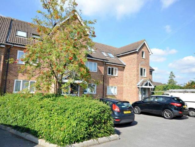 Flat for rent in Burnham, Swallow