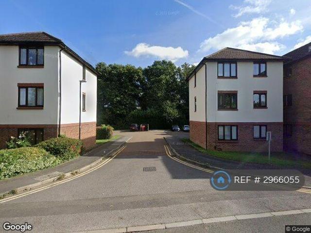 Flat for rent in Slough