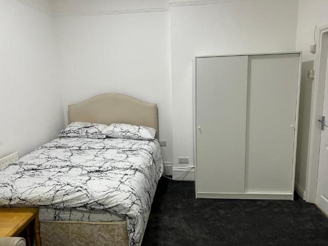 Flat for rent in West Midlands