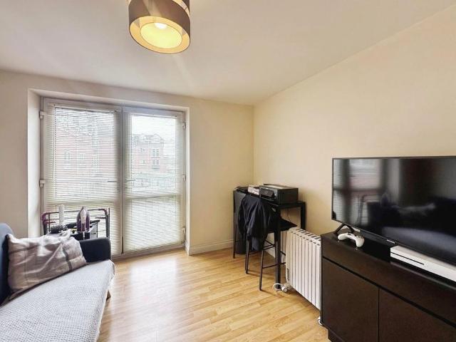 Apartment for rent in Newtown, Salford