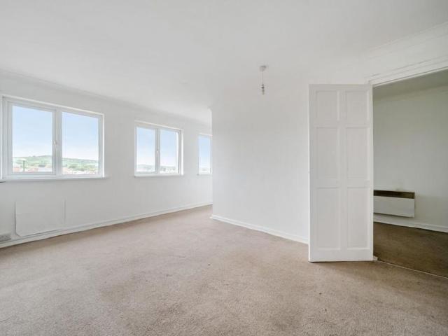 Apartment for rent in Fishersgate, West Sussex