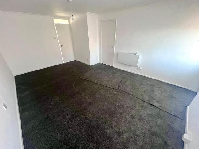 Apartment for rent in Cooper's Bank, West Midlands