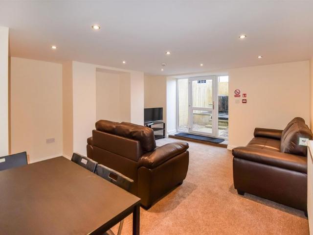 Room for rent in West Yorkshire