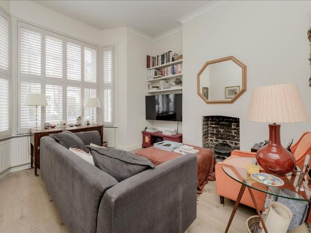 Flat for rent in Shepherd's Bush, Greater London