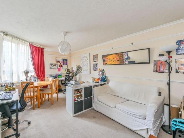 Apartment for rent in Camberwell, Greater London