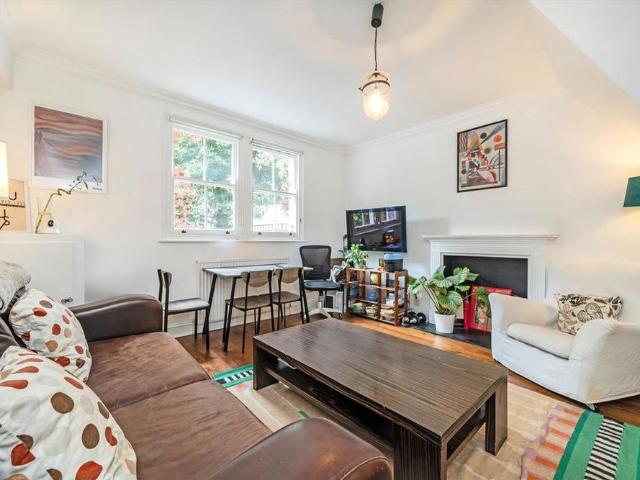 Apartment for rent in Kensington, Greater London