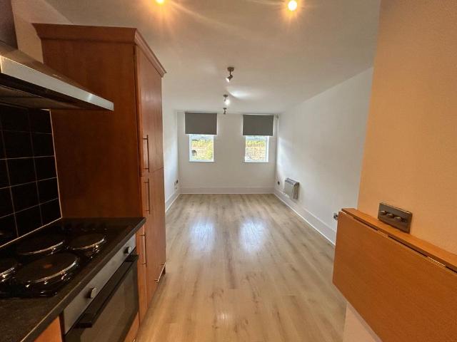 Flat for rent in Cleckheaton, West Yorkshire