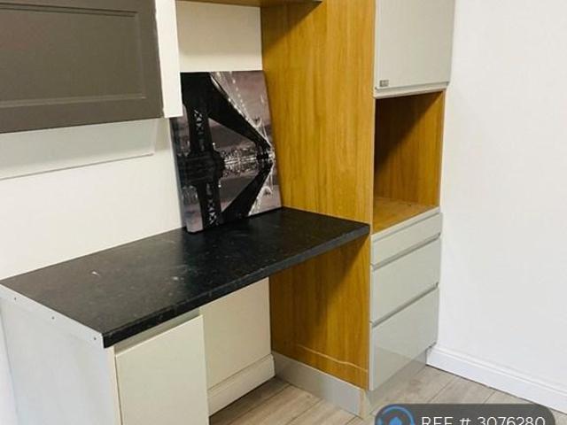 Flat for rent in Wombwell, Barnsley