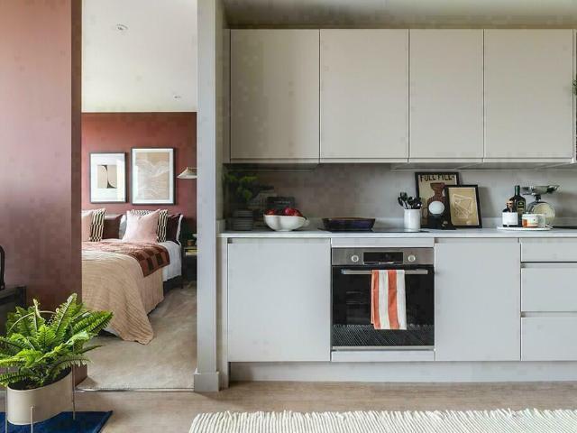 Flat for rent in Aldrington