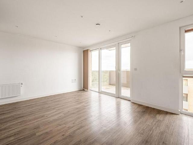Apartment for rent in West Hendon, The Hyde