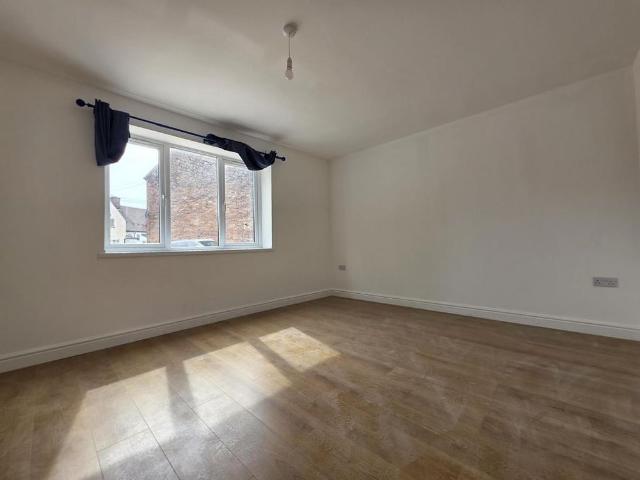 Apartment for rent in Freezeland, Bilston