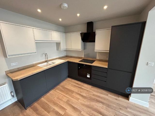 Flat for rent in Oldfield Park, Bath