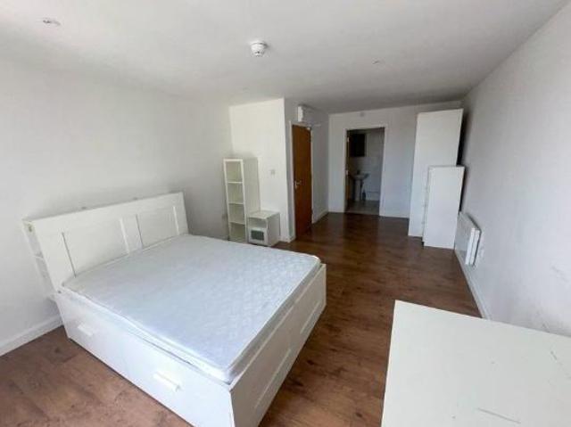 Flat for rent in St Ann's, Haddon