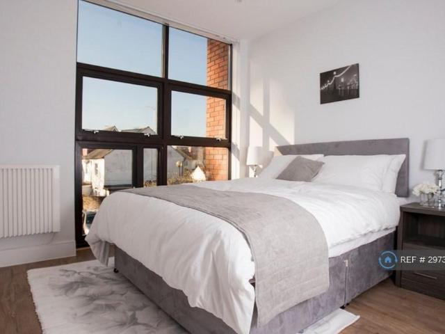 Apartment for rent in Slough