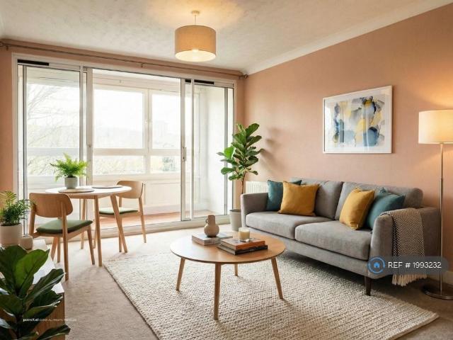 Flat for rent in Glyndon, Plumstead