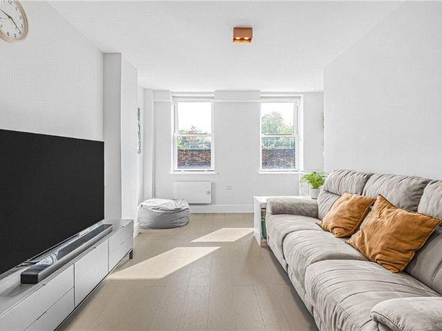 Apartment for rent in Charlotteville, Westborough