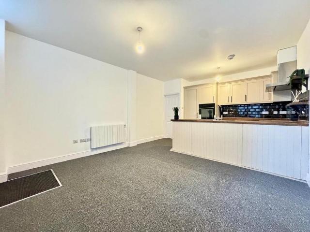 Apartment for rent in Heigham Grove, East Bank