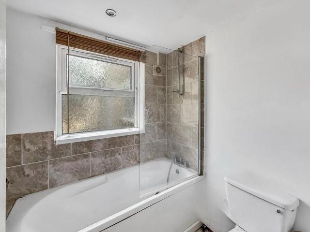 Apartment for rent in Falcon Lodge, Wales