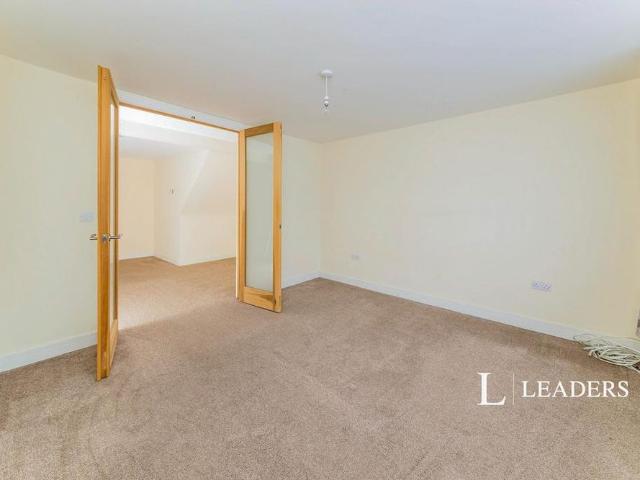 Apartment for rent in North End, Perryfields