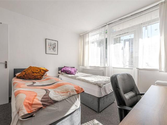 Apartment for rent in Windsor Terrace Estate, Greater London
