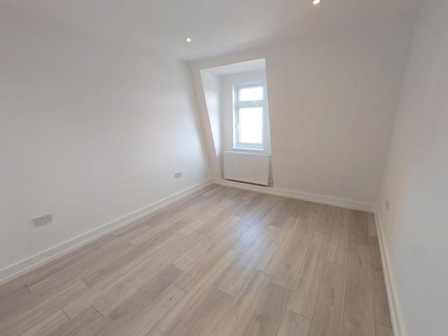 Apartment for rent in Caterham on the Hill, Tandridge