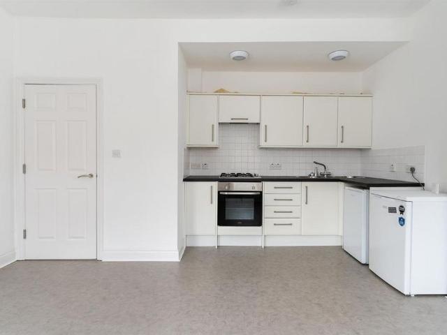 Apartment for rent in Adamsdown, Cardiff