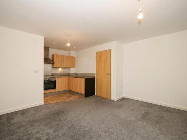 Apartment for rent in Charlestown, Bradford