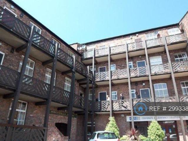 Flat for rent in Bollinbrook, Macclesfield