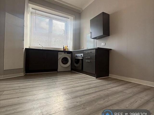 Flat for rent in Baillieston, Scotland