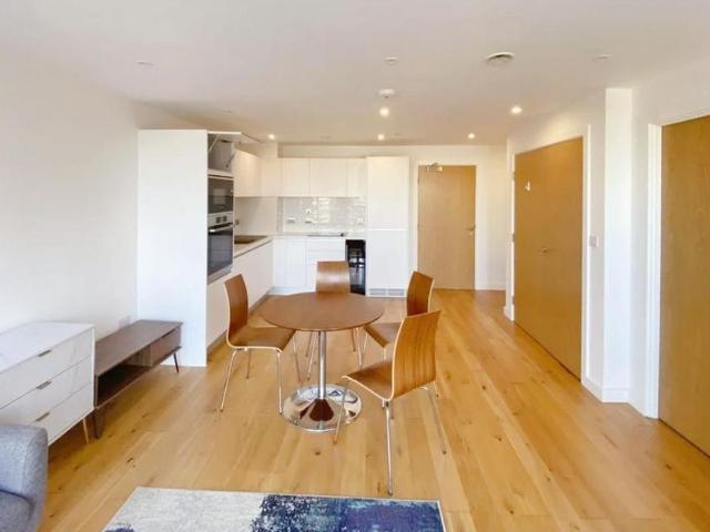 Apartment for rent in Park Central, Birmingham