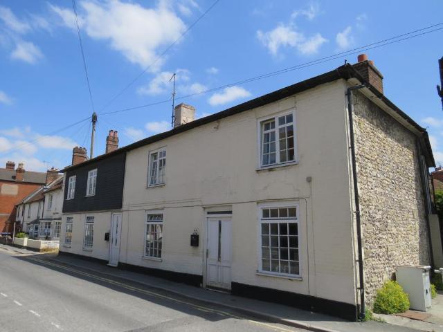 Flat for rent in Fugglestone St Peter, Wiltshire