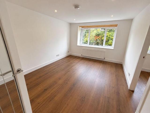 Apartment for rent in London Borough of Croydon, Greater London
