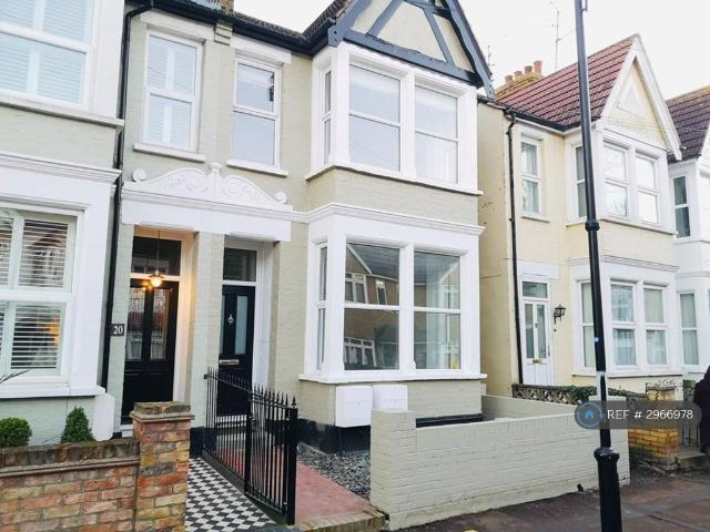 Flat for rent in Alton Barnes, Essex