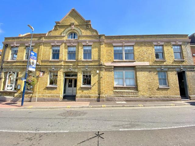 Flat for rent in Midway, Kent