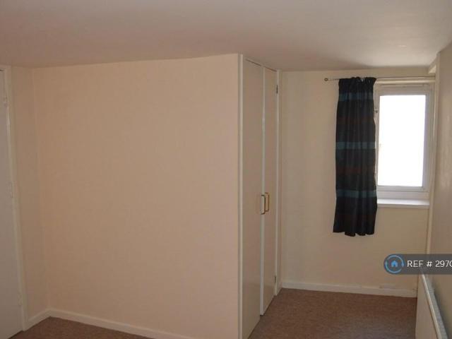 Apartment for rent in Carmarthen, Wales