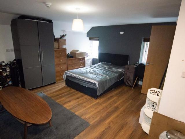 Apartment for rent in Huddersfield, West Yorkshire