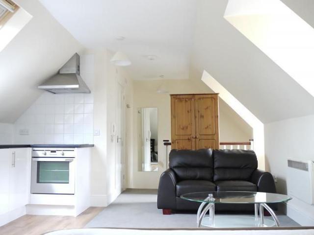 Apartment for rent in St. Mildred's, The Bridge