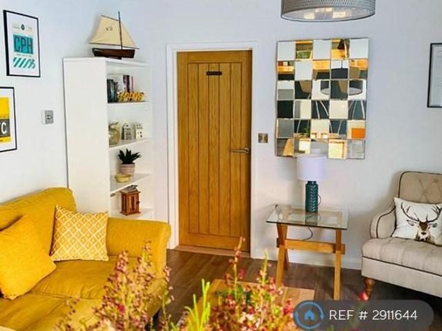 Apartment for rent in Heigham Grove, East Bank