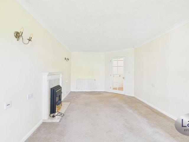 Apartment for rent in Broxbourne, Hertfordshire