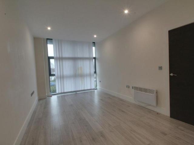 Apartment for rent in Slough