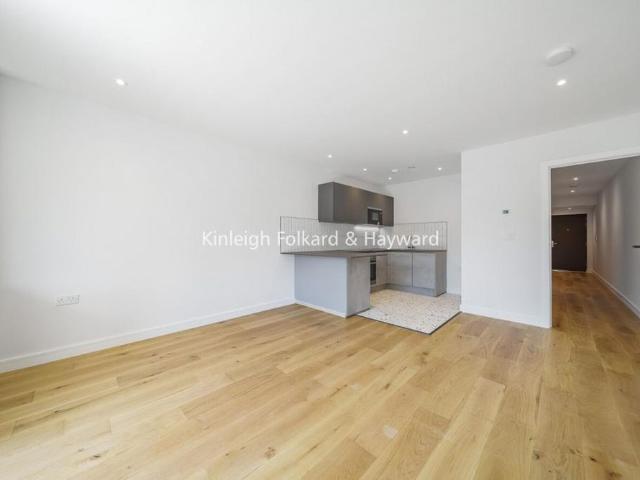 Apartment for rent in London Borough of Merton, Mitcham