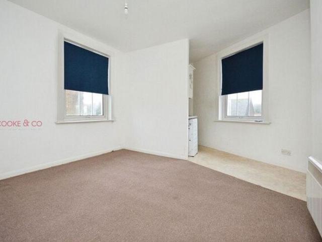 Apartment for rent in Upton, Acol