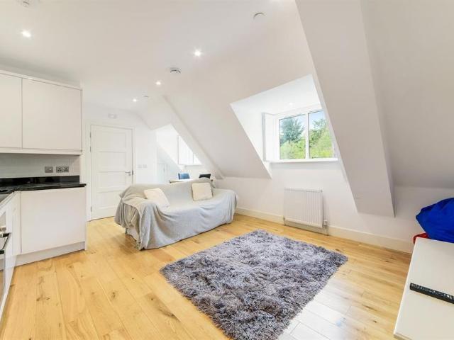 Apartment for rent in Epsom, Epsom and Ewell