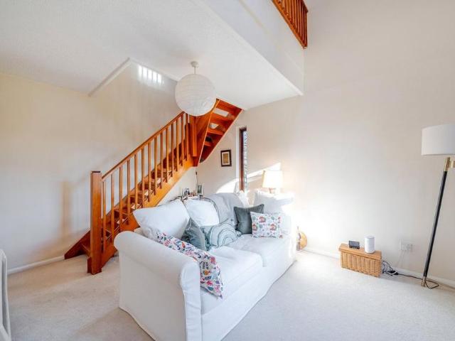 Apartment for rent in St John's, Woking