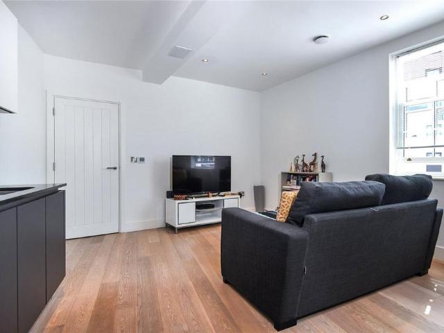 Apartment for rent in London Borough of Lewisham, Deptford