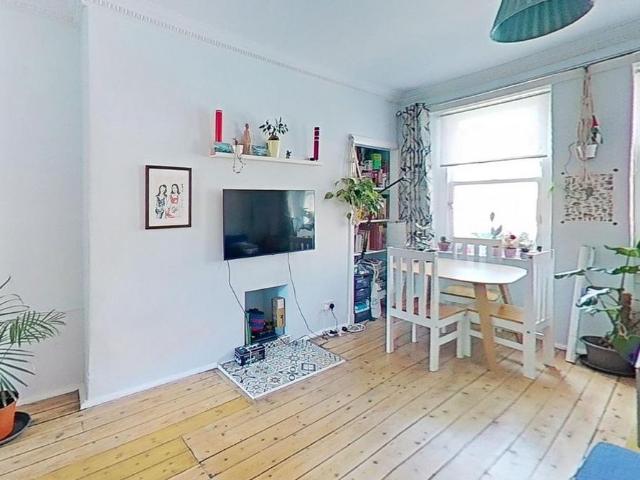 Apartment for rent in Southside, Scotland