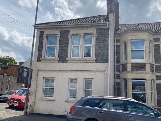 Flat for rent in Barton Hill, Bristol