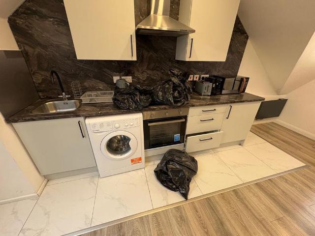 Apartment for rent in Finchley, Isle Of Man