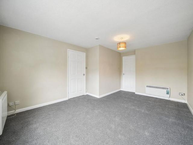 Apartment for rent in Ryelands, Newton Mearns