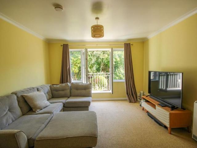 Apartment for rent in St Helier, Greater London
